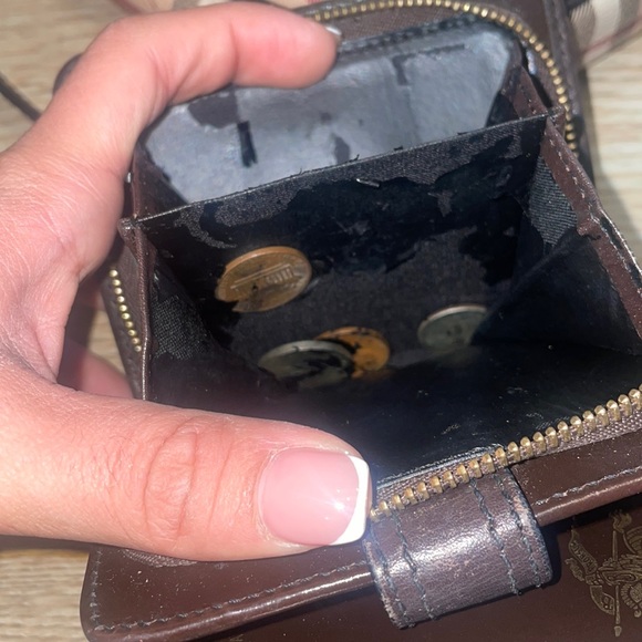 Burberry Purse - Picture 10 of 10